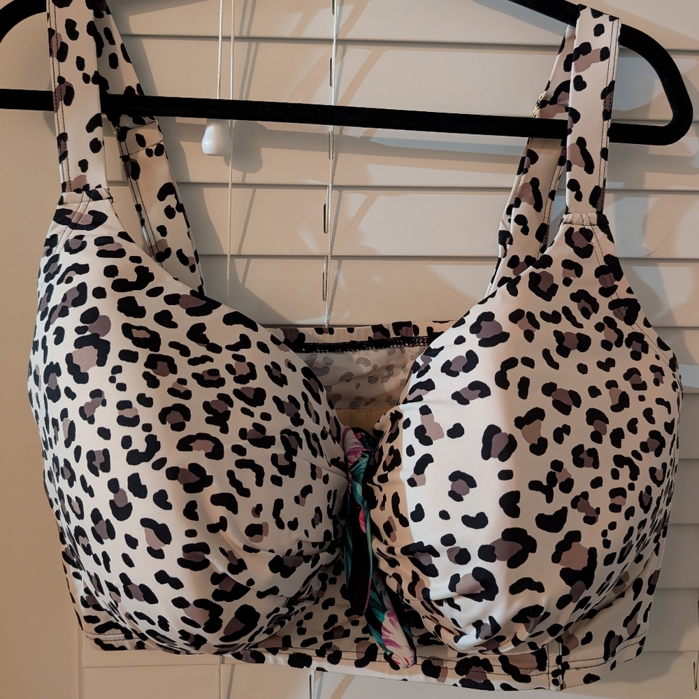 👙Chic Leopard Print Women's Bikinu Top Size 42G 👙